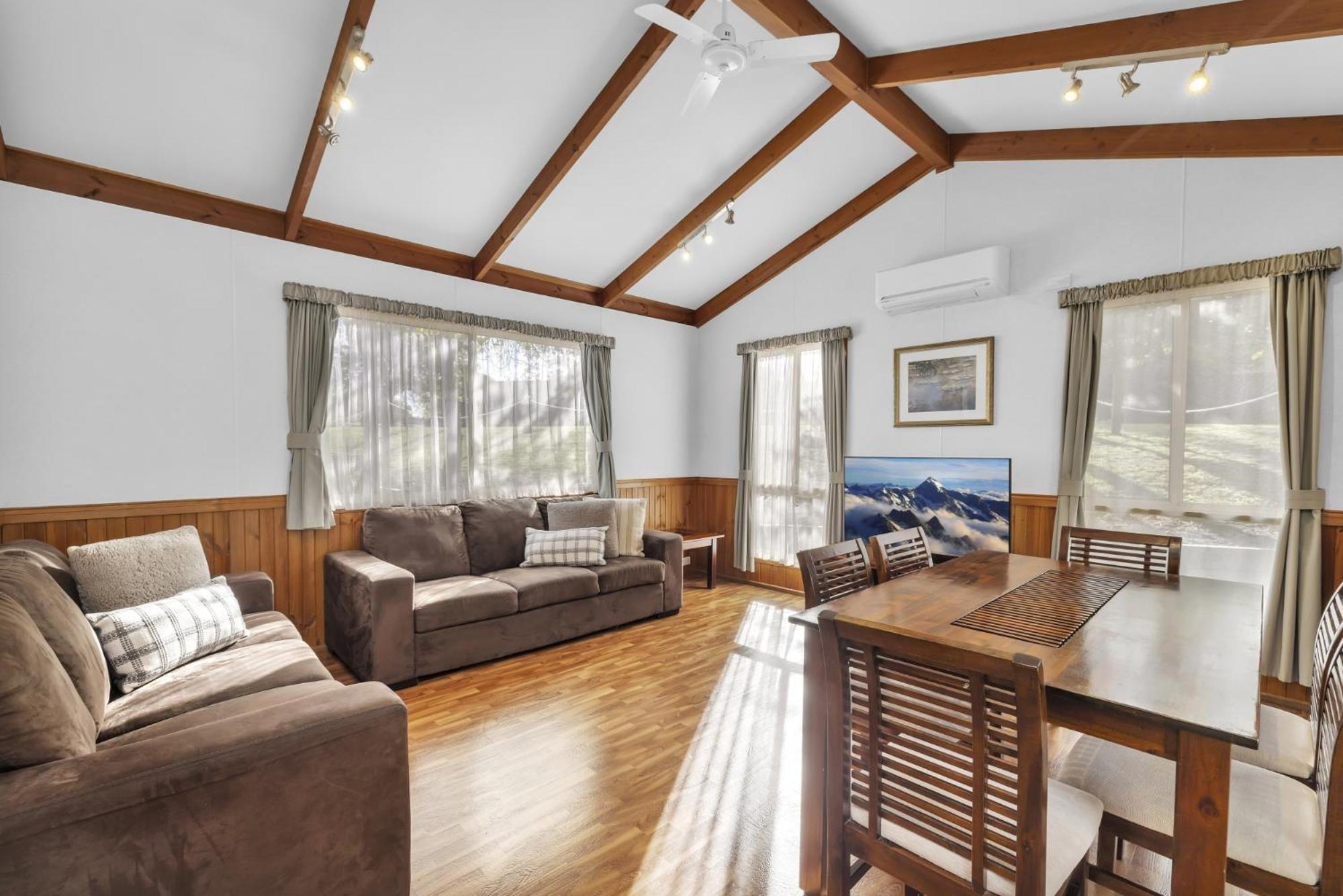 Metung Holiday Villas ภายนอก รูปภาพ