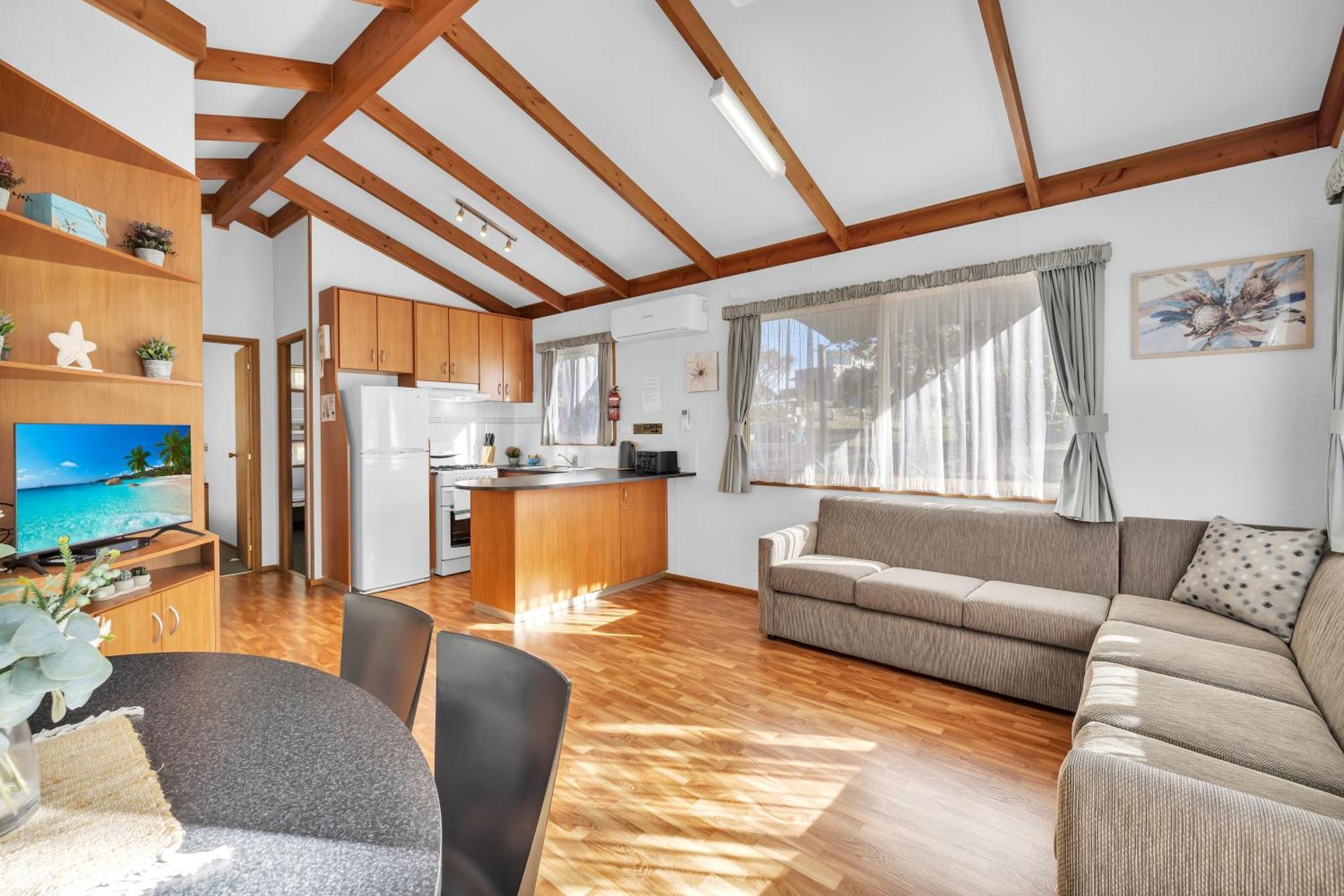 Metung Holiday Villas ภายนอก รูปภาพ